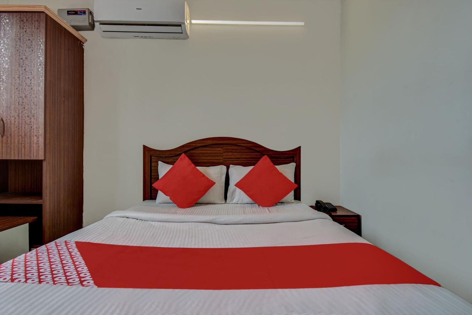 Hotel O K N Residency Yelahanka Экстерьер фото